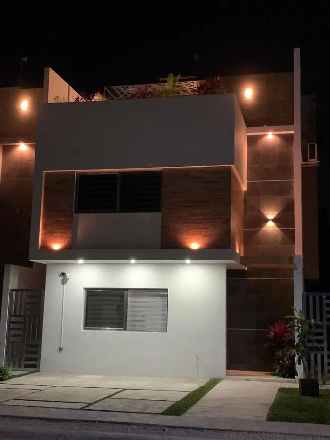 Casa Amplia Con Alberca Y Roof Garden Villa Playa del Carmen